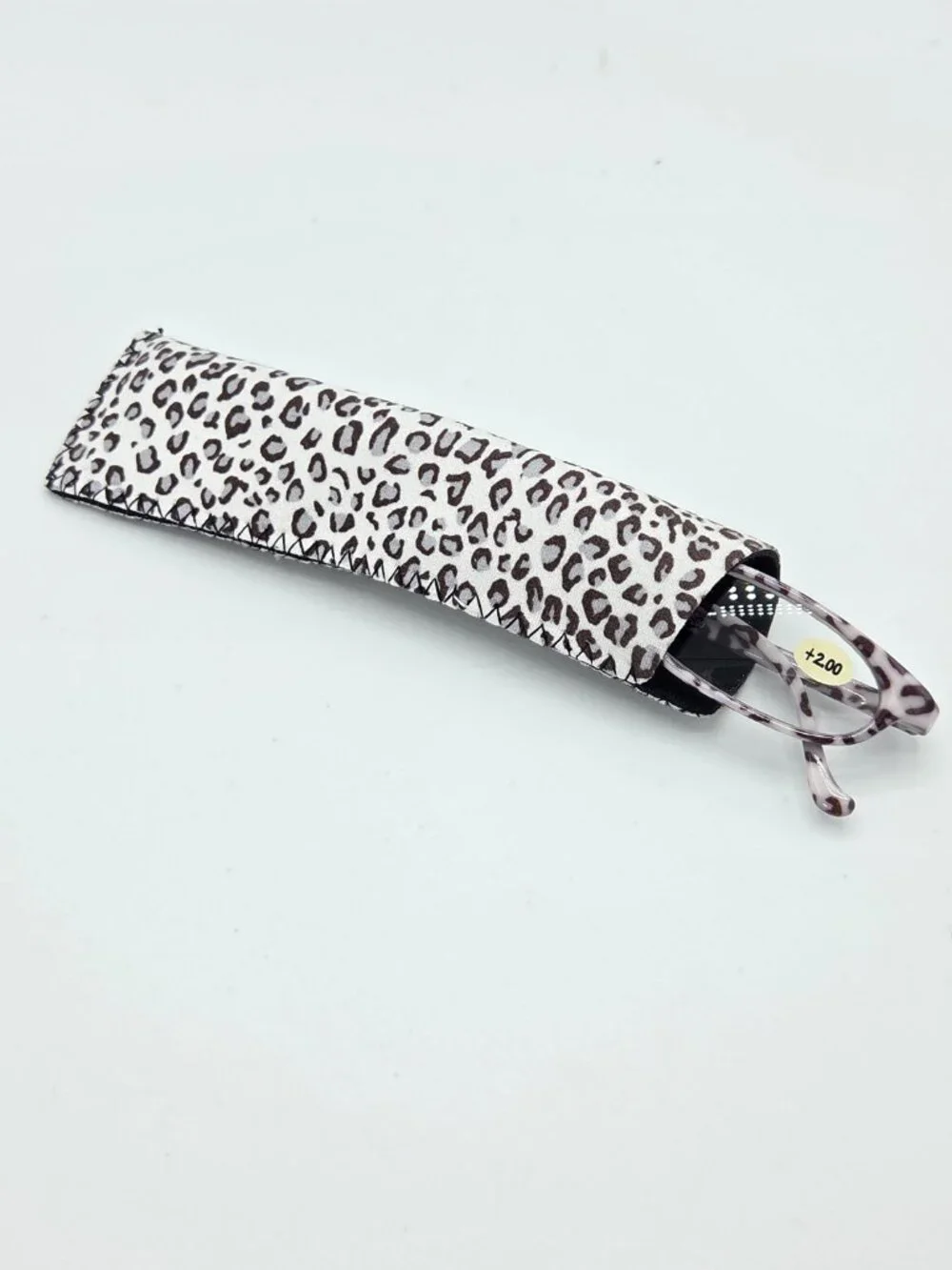 Reading Glasses with Matching Case - Grey & White Leopard Print +2.00